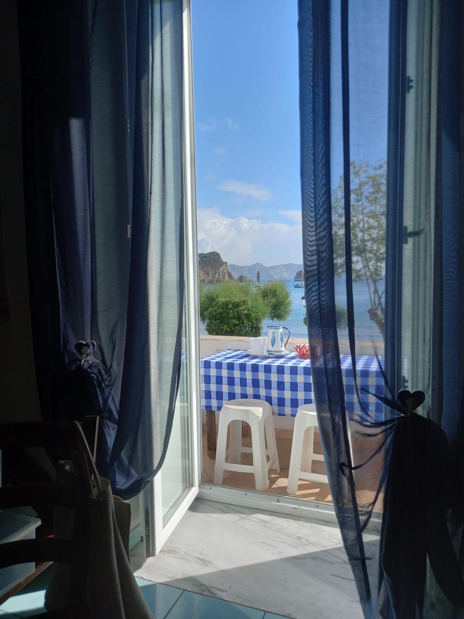 Hotel La Casa Sugli Archi Ponza Zewnętrze zdjęcie